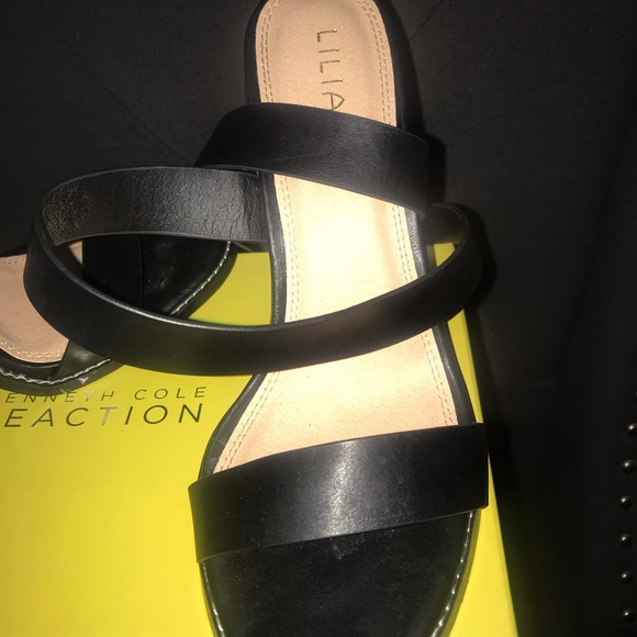 Black around ankle heels - Picture 3 of 4